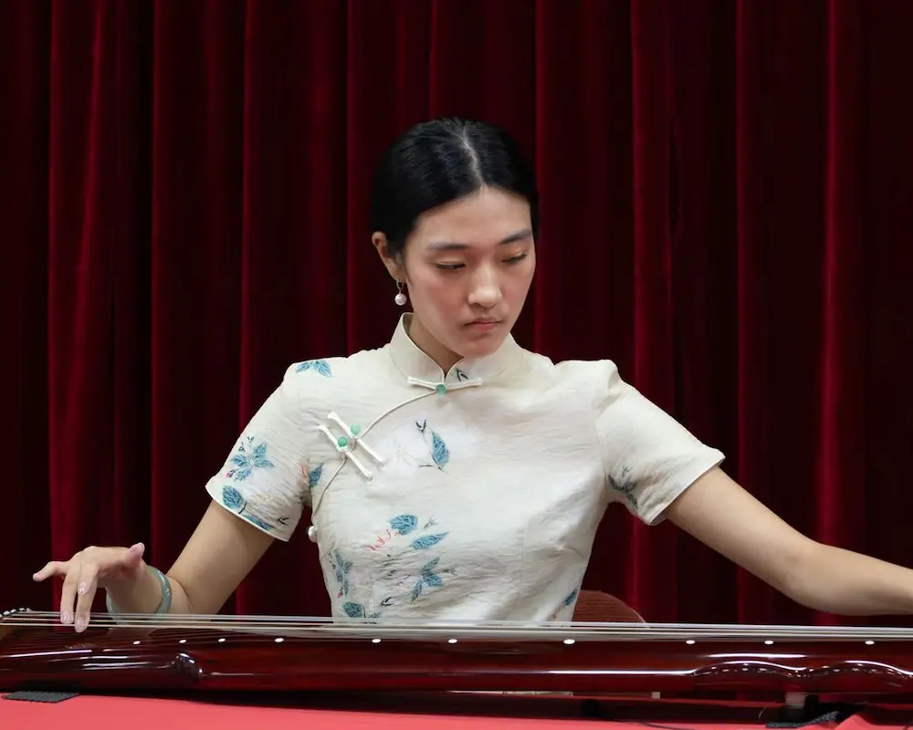 Mingtong Xu